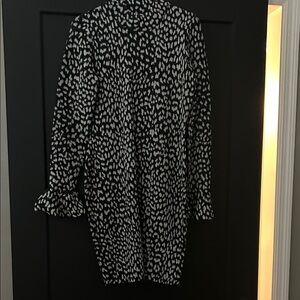 Chic Black and White Michael Kors Long Sleeve Dress